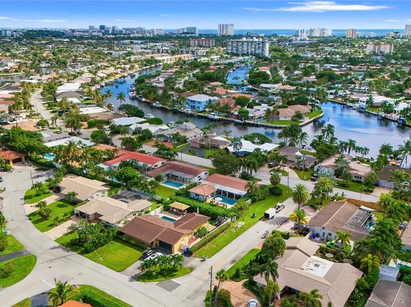 1011 SE 7th Ave, Pompano Beach FL 33060