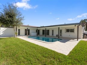 1011 SE 7th Ave, Pompano Beach FL 33060