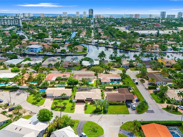 1011 SE 7th Ave, Pompano Beach FL 33060