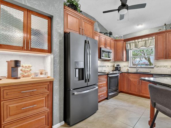 6208 Key Largo Lane, Boynton Beach FL 33472