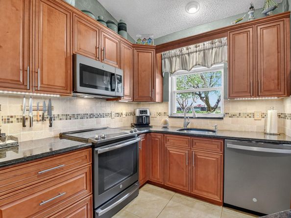 6208 Key Largo Lane, Boynton Beach FL 33472
