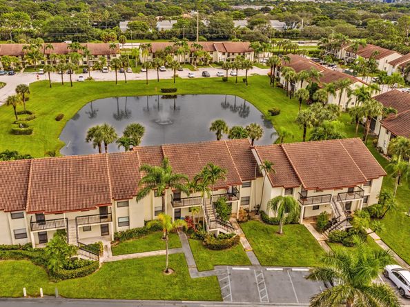 22017 Palms Way # 202 202, Boca Raton FL 33433