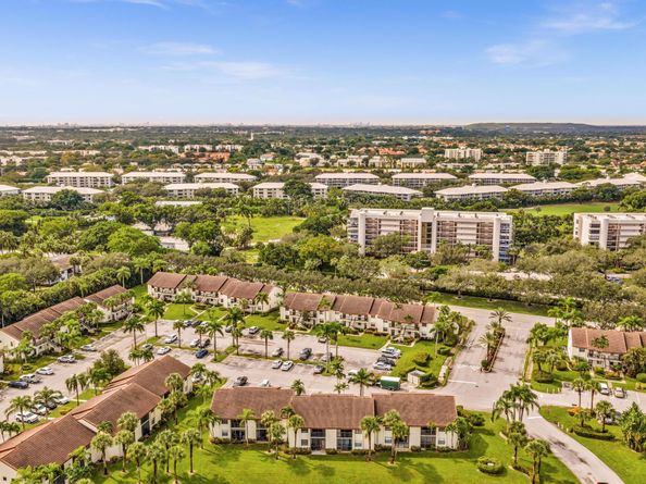 22017 Palms Way # 202 202, Boca Raton FL 33433