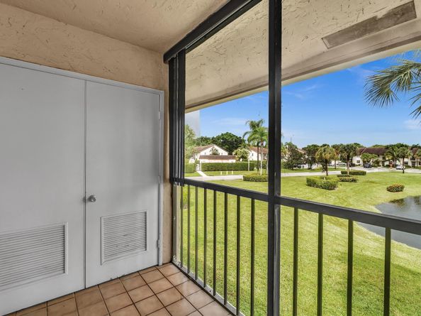 22017 Palms Way # 202 202, Boca Raton FL 33433