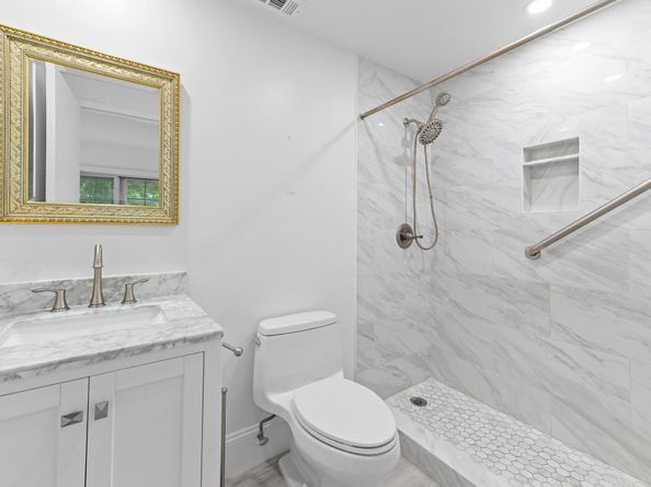 710 Saxony O, Delray Beach FL 33446