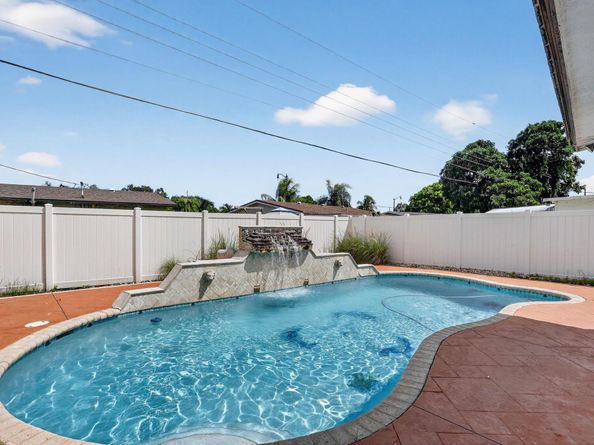 2840 NE 7th Terrace, Pompano Beach FL 33064