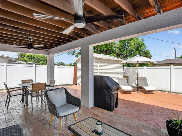 2840 NE 7th Terrace, Pompano Beach FL 33064