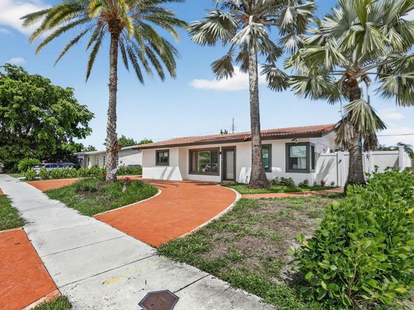 2840 NE 7th Terrace, Pompano Beach FL 33064