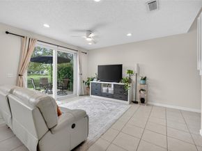 5046 Stagecoach Dr, Coconut Creek FL 33073