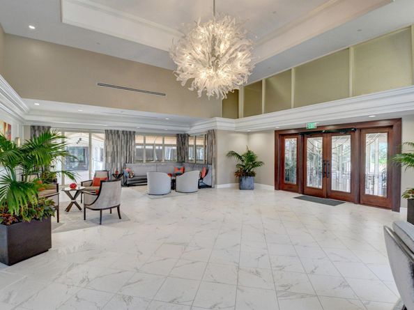 48 Stratford Lane W D, Boynton Beach FL 33436