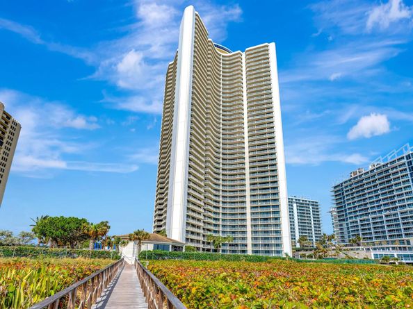 3000 N Ocean Drive 24f, Singer Island FL 33404