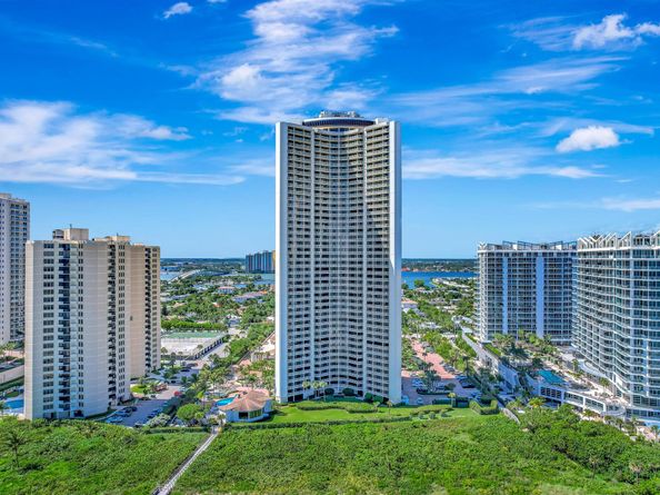 3000 N Ocean Drive 24f, Singer Island FL 33404