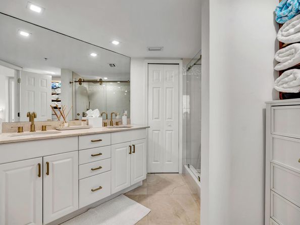 3000 N Ocean Drive 24f, Singer Island FL 33404