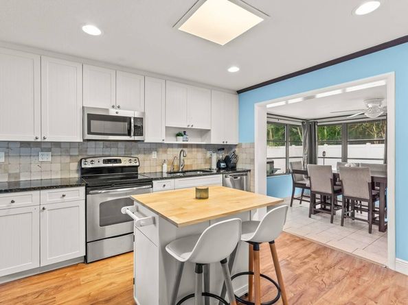 1880 Kathy Lane, North Palm Beach FL 33408