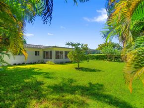 1777 NE 46th St, Oakland Park FL 33334