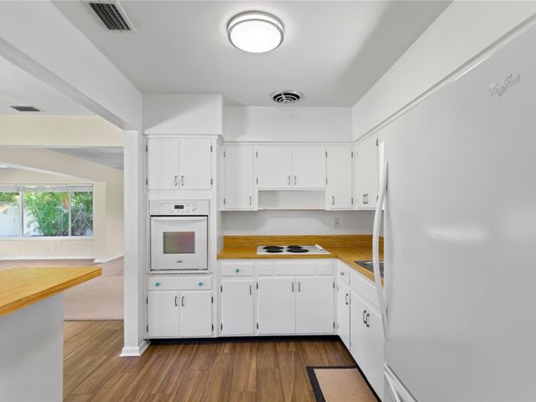1777 NE 46th St, Oakland Park FL 33334