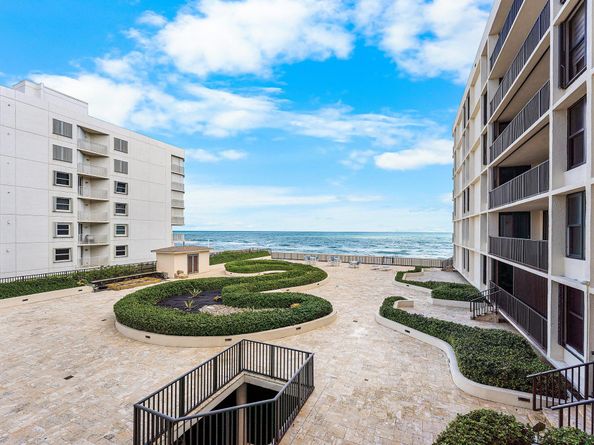 3610 S Ocean Boulevard 210, South Palm Beach FL 33480