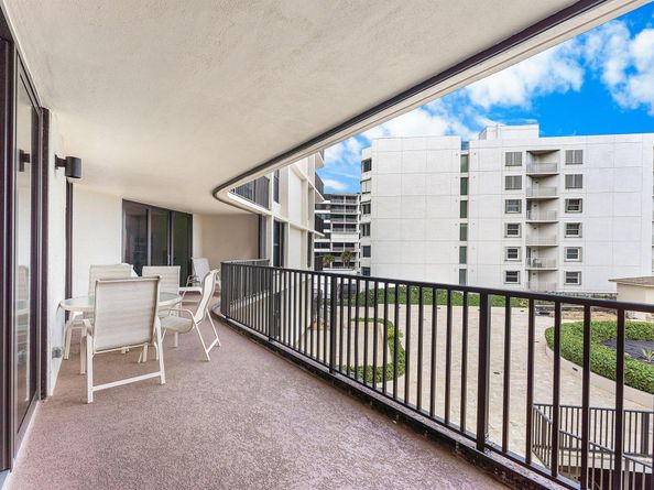 3610 S Ocean Boulevard 210, South Palm Beach FL 33480
