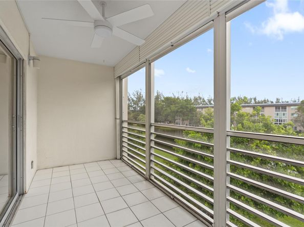 1801 Eleuthera Pt J3, Coconut Creek FL 33066
