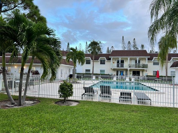708 SE 2nd Ave 428, Deerfield Beach FL 33441