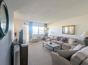 191 Norwich H, West Palm Beach FL 33417