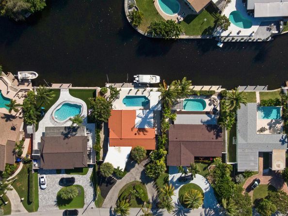 1060 SE 9th Avenue, Pompano Beach FL 33060