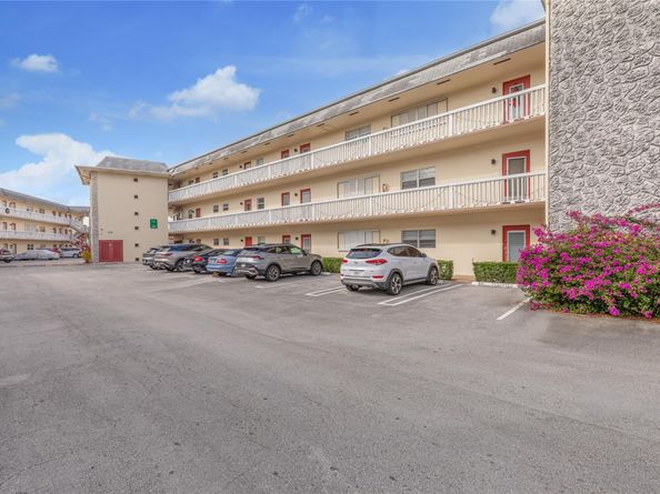4441 NW 16th St J110, Fort Lauderdale FL 33313
