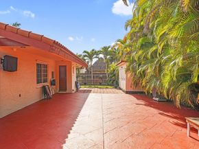 18910 W Oakmont, Hialeah FL 33015