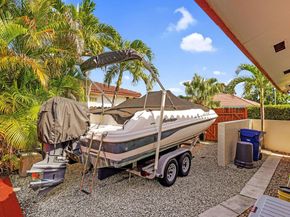 18910 W Oakmont, Hialeah FL 33015