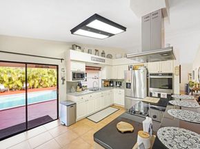 18910 W Oakmont, Hialeah FL 33015