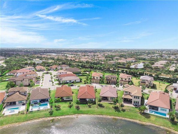 11835 S Baypoint Cir, Parkland FL 33076