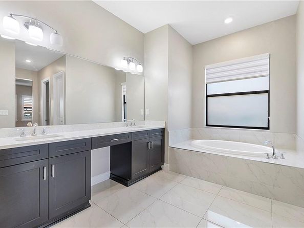 11835 S Baypoint Cir, Parkland FL 33076