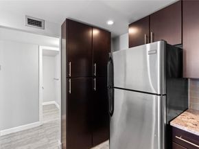 1800 N Andrews Ave 7J, Fort Lauderdale FL 33311