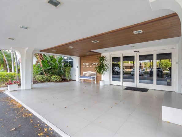 1800 N Andrews Ave 7J, Fort Lauderdale FL 33311