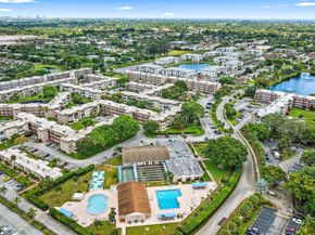 705 Lori Drive 309, Palm Springs FL 33461