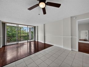112 Royal Park Dr 3D, Oakland Park FL 33309