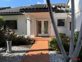 9 Windsor Lane, Boynton Beach FL 33436