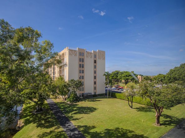 14375 Strathmore Lane 404, Delray Beach FL 33446