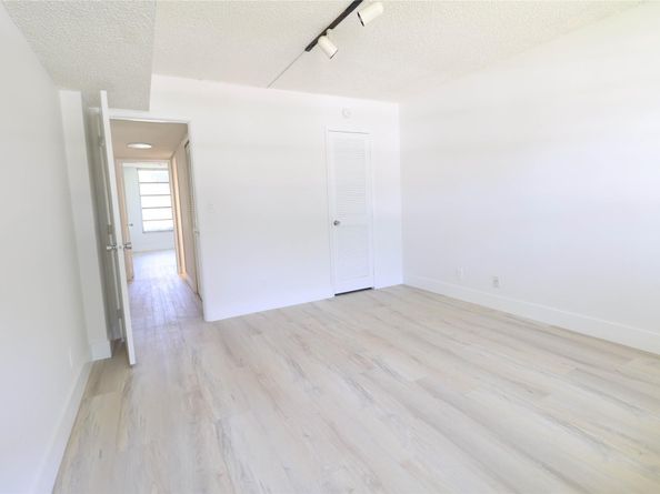 4007 N Cypress Dr 103, Pompano Beach FL 33069