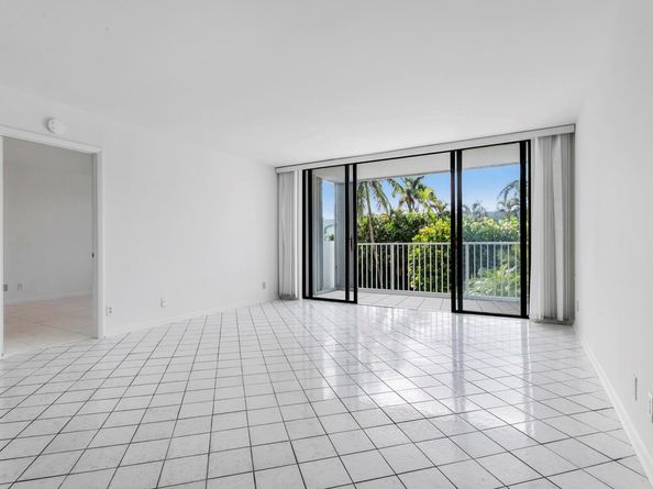 2860 S Ocean Boulevard 210, Palm Beach FL 33480