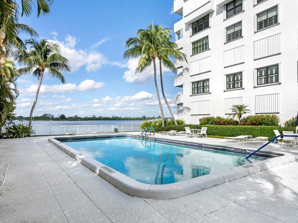2860 S Ocean Boulevard 210, Palm Beach FL 33480