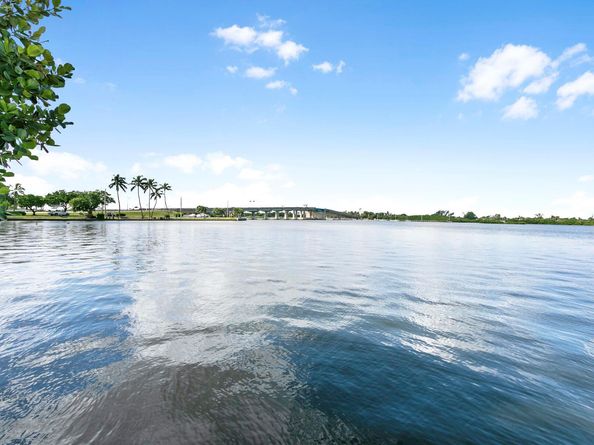 2860 S Ocean Boulevard 210, Palm Beach FL 33480