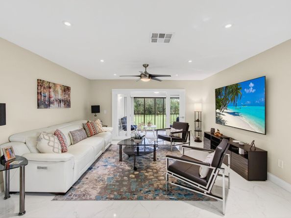 21668 Arriba Real 43H, Boca Raton FL 33433