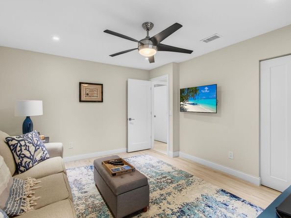 21668 Arriba Real 43H, Boca Raton FL 33433