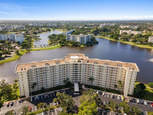 3095 N Course Dr 412, Pompano Beach FL 33069