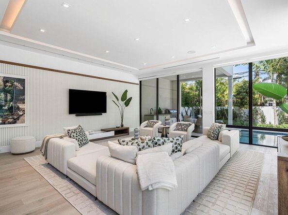 514 NE 7th Avenue, Delray Beach FL 33483