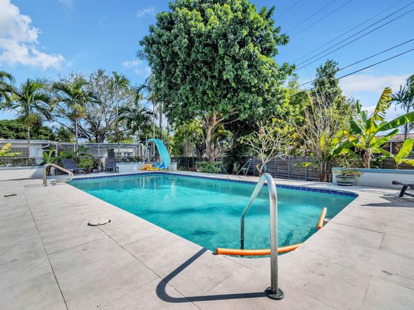 4734 Jefferson St, Hollywood FL 33021