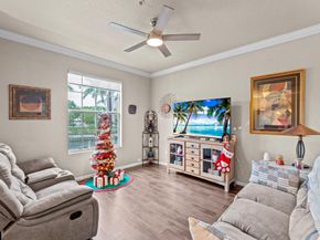 195 SW 7th St, Pompano Beach FL 33060