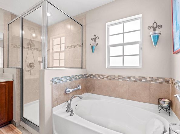 195 SW 7th St, Pompano Beach FL 33060