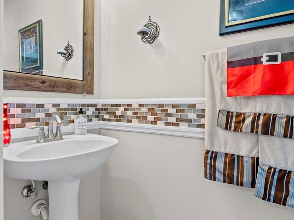 195 SW 7th St, Pompano Beach FL 33060